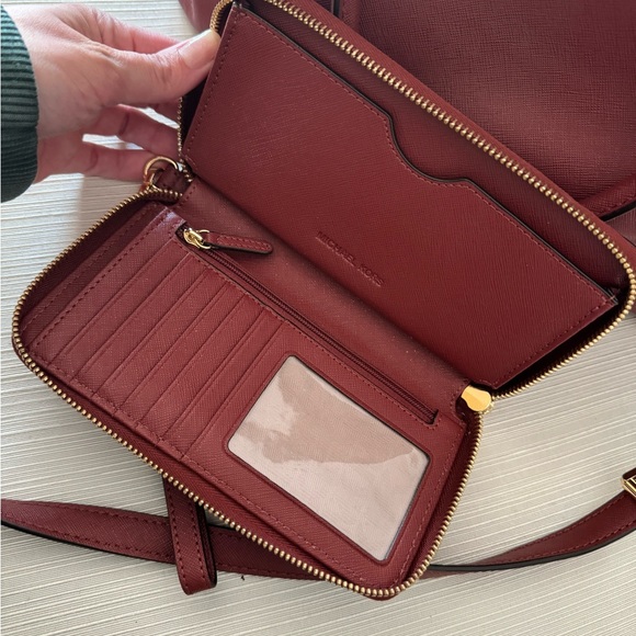 Michael Kors Burgundy Leather Satchel with matching wallet - Picture 8 of 8